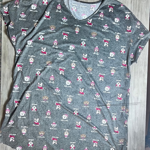 Joyspun Gray Knit Nightgown Size 2X to 3X Dogs with Christmas Hats  Soft Loose - Picture 1 of 8